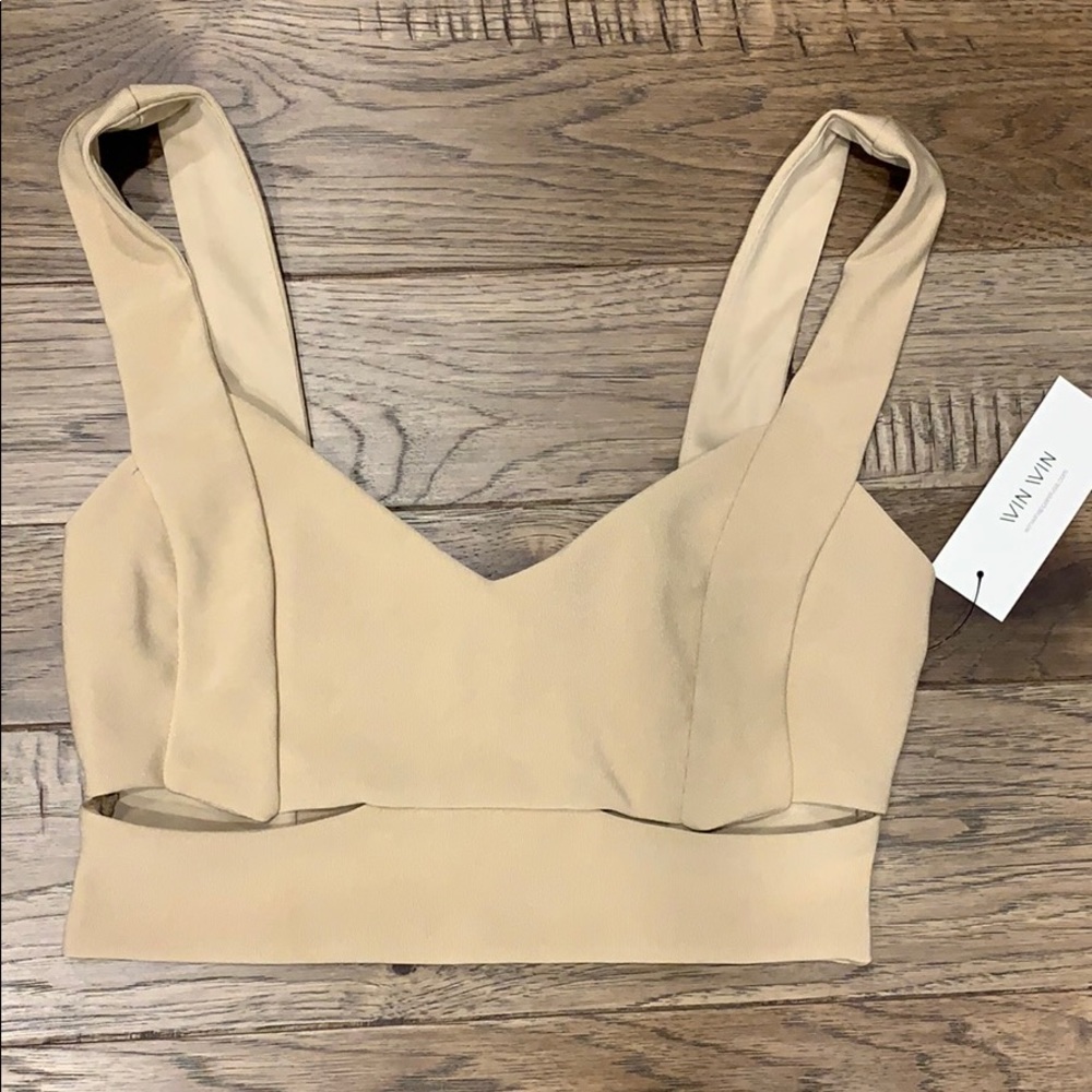 NWT crop top